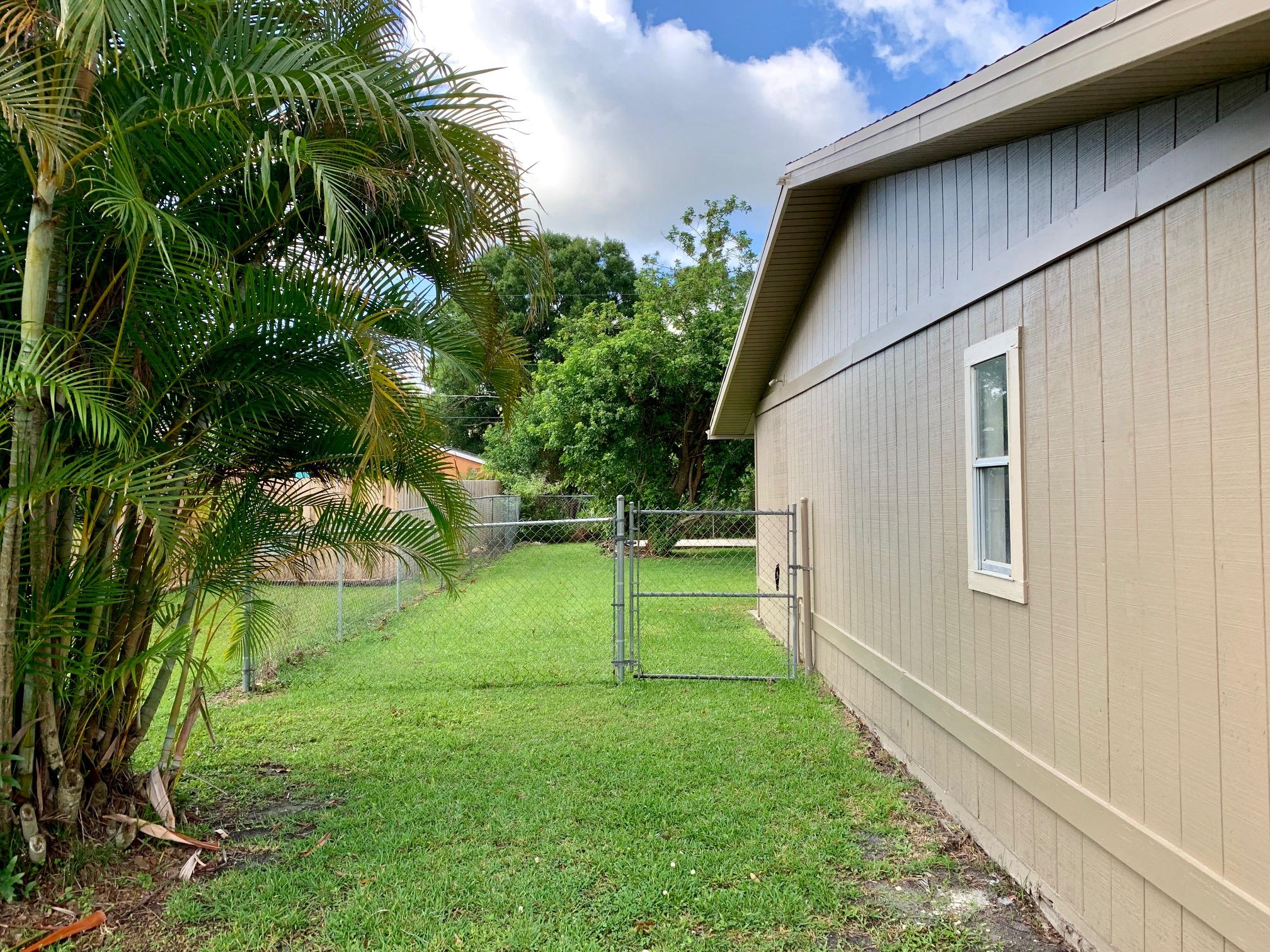 PORT ST LUCIE SECTION 25 - Residential