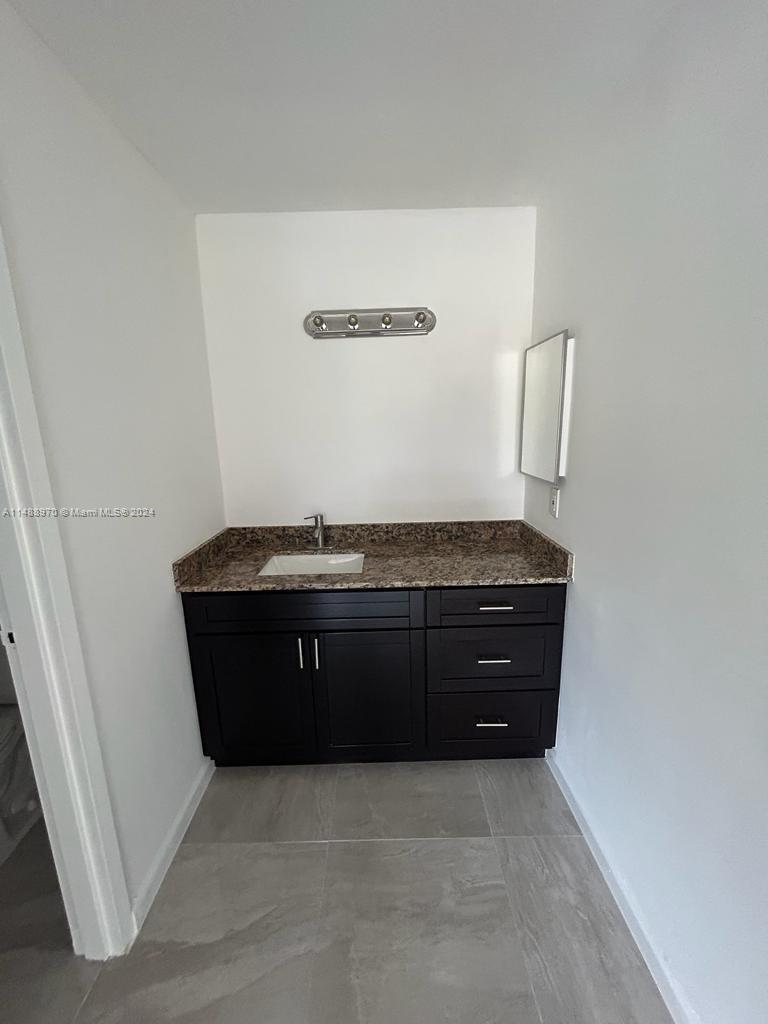 4314 NW 9th Avenue 4-3a