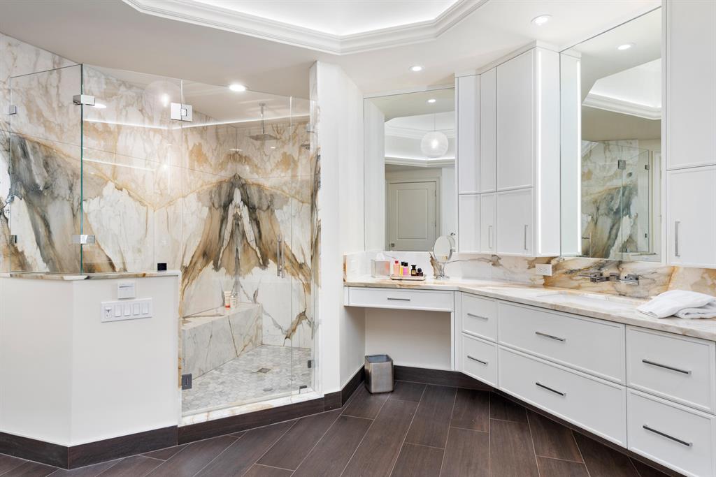 Ritz Carlton Residences B - Residential