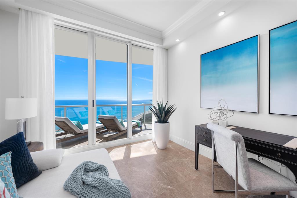 Ritz Carlton Residences B - Residential