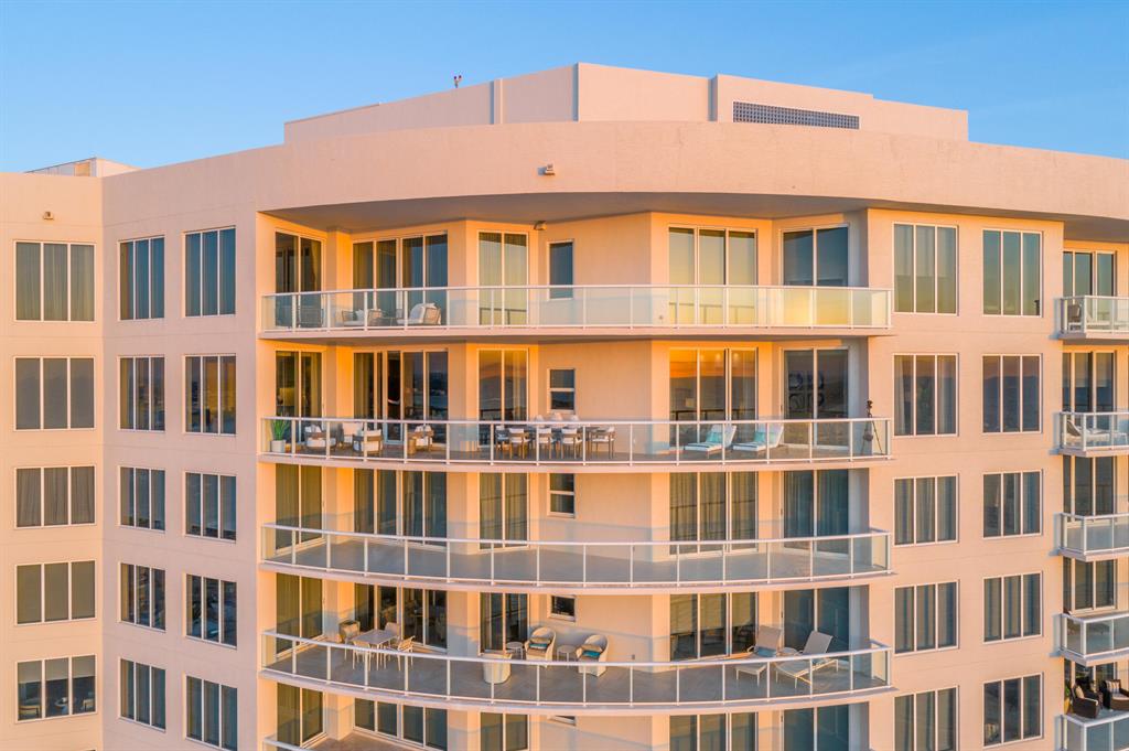 Ritz Carlton Residences B - Residential