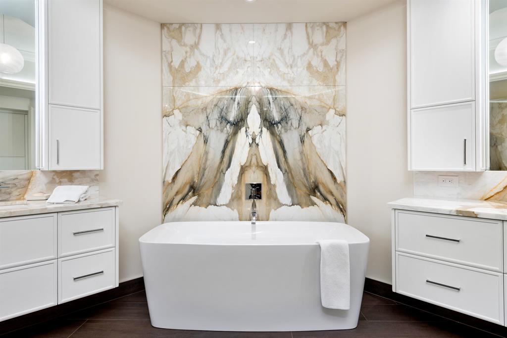 Ritz Carlton Residences B - Residential