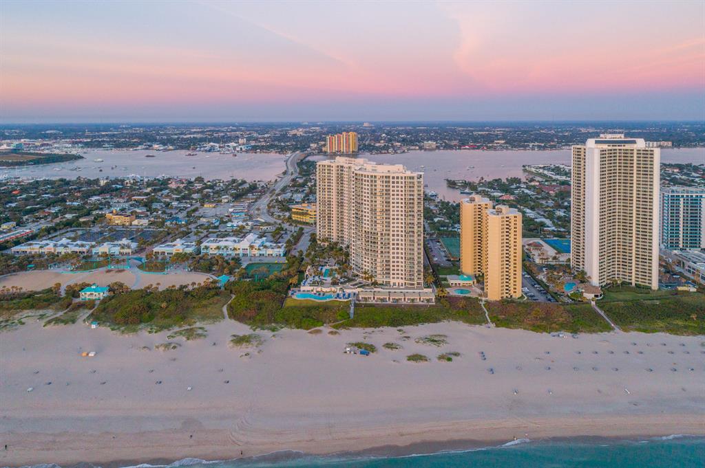 Ritz Carlton Residences B - Residential