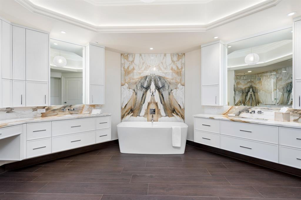 Ritz Carlton Residences B - Residential