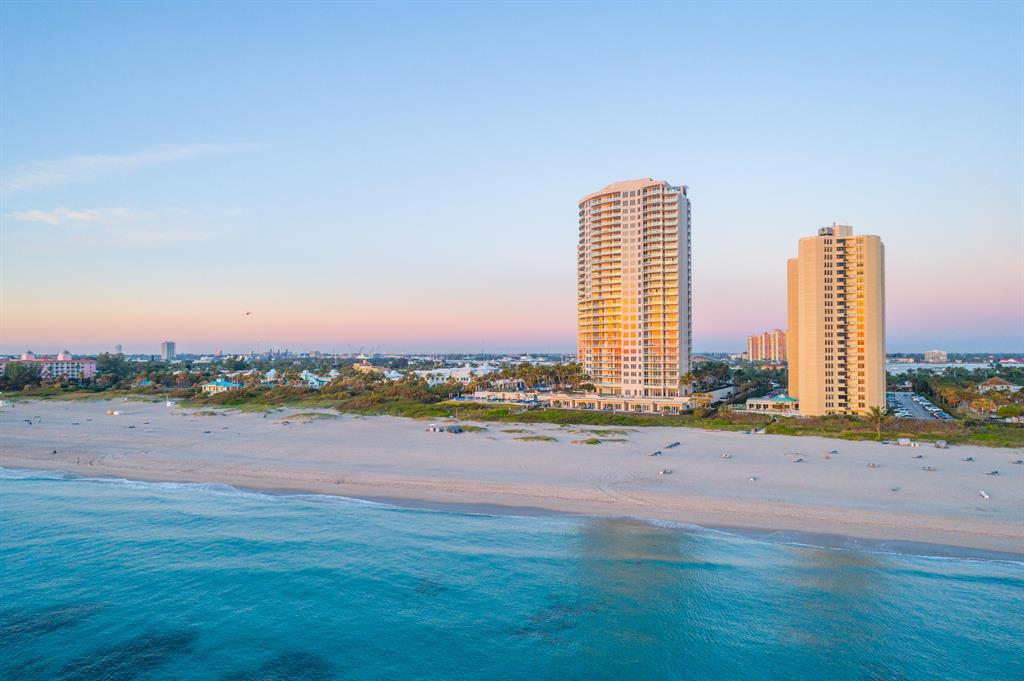 Ritz Carlton Residences B - Residential