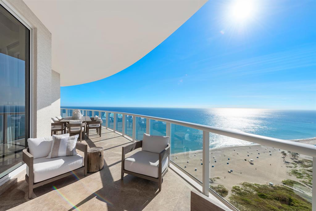 Ritz Carlton Residences B - Residential