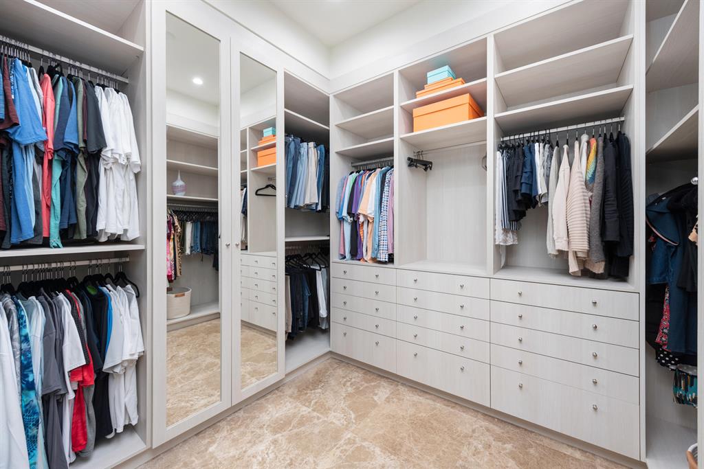 Ritz Carlton Residences B - Residential