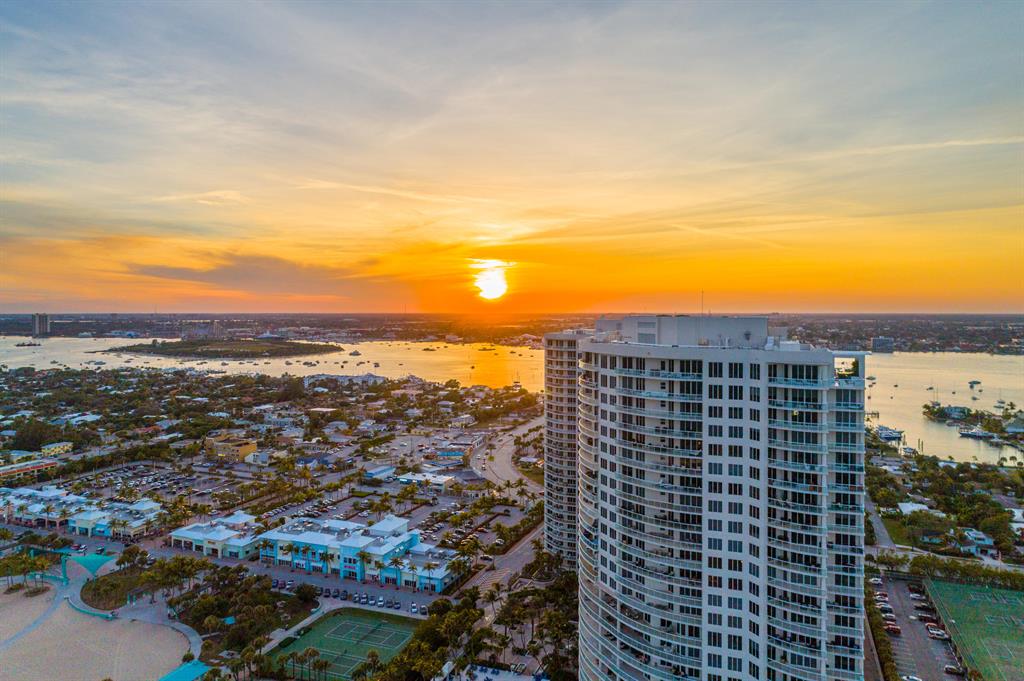 Ritz Carlton Residences B - Residential