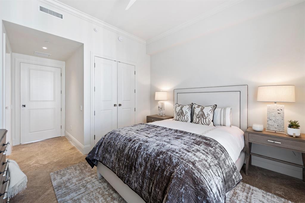 Ritz Carlton Residences B - Residential