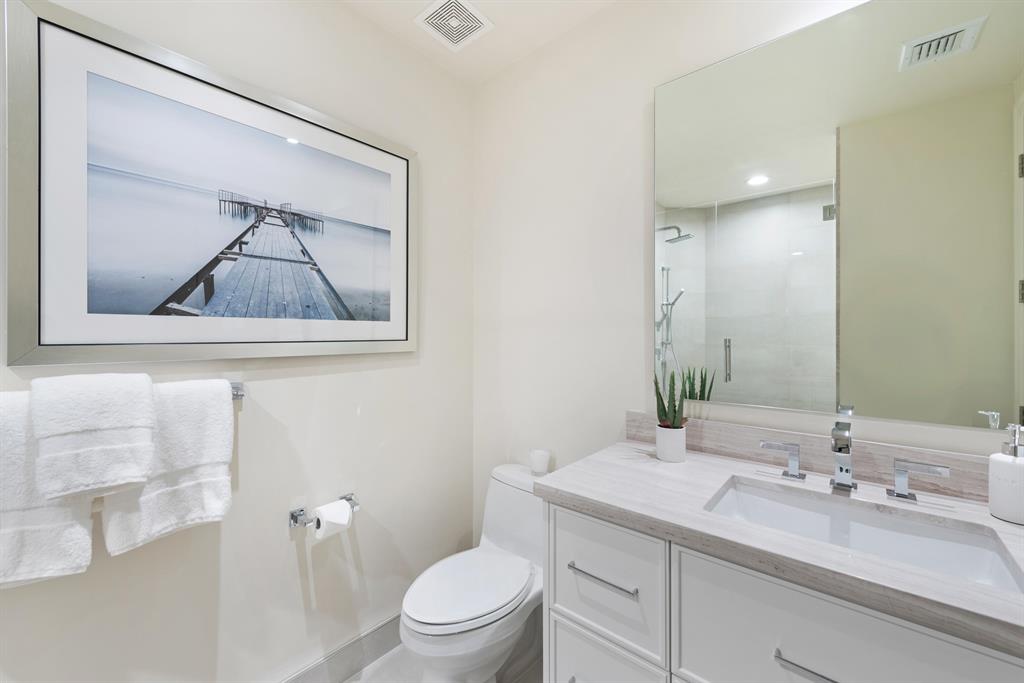 Ritz Carlton Residences B - Residential