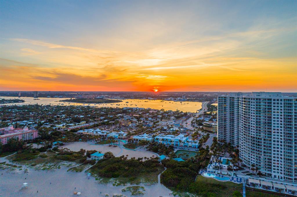 Ritz Carlton Residences B - Residential