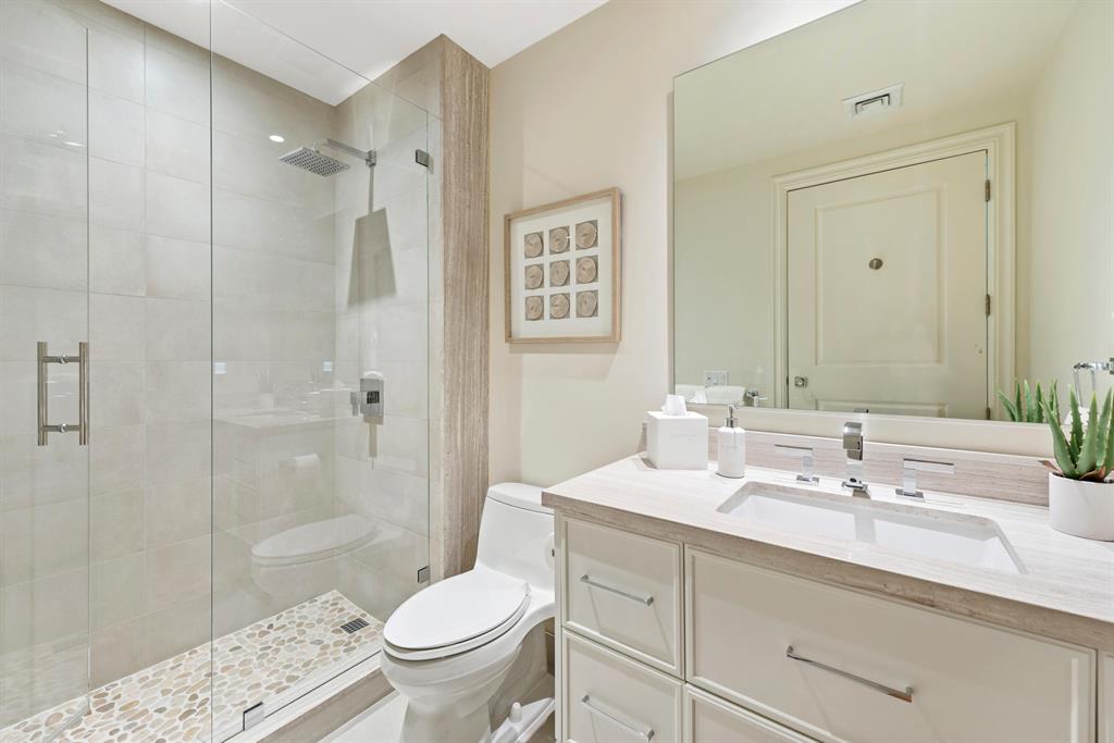 Ritz Carlton Residences B - Residential