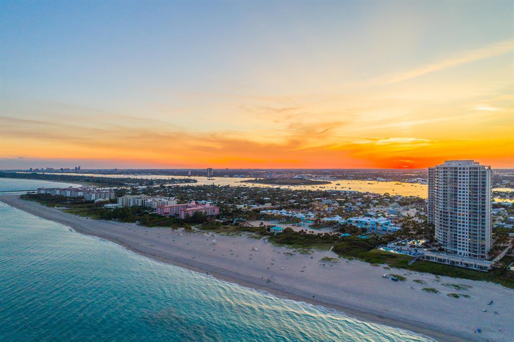 Ritz Carlton Residences B - Residential