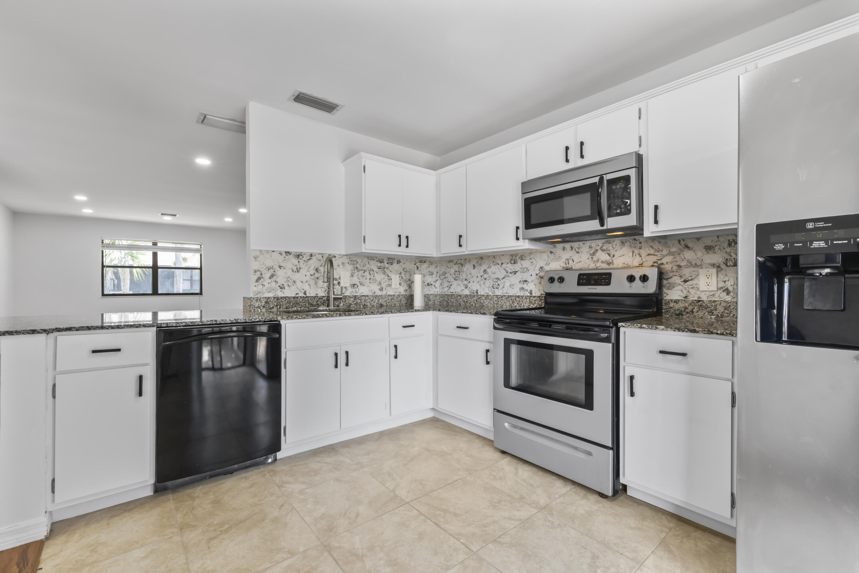 STRATHMORE GATE WEST UNIT 2 - Residential
