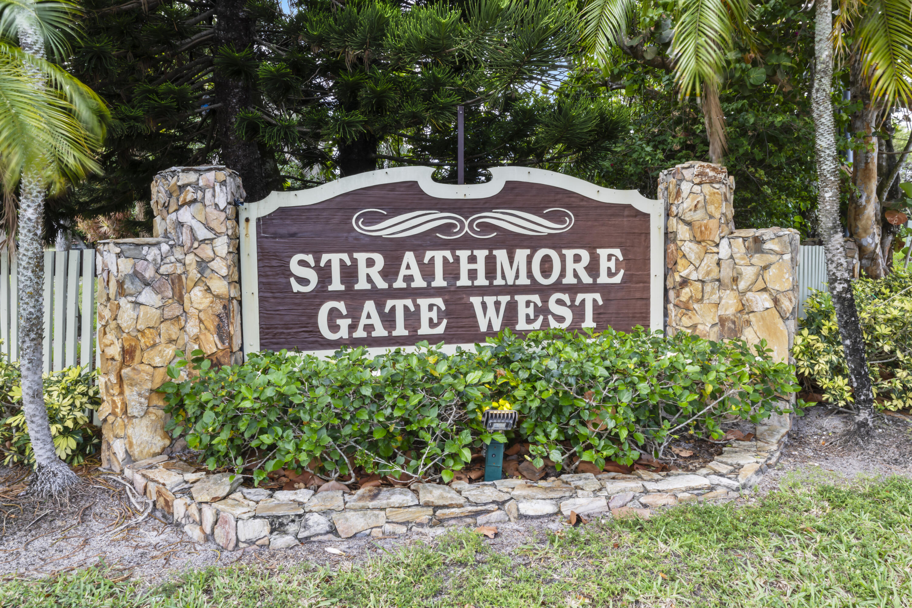 STRATHMORE GATE WEST UNIT 2 - Residential