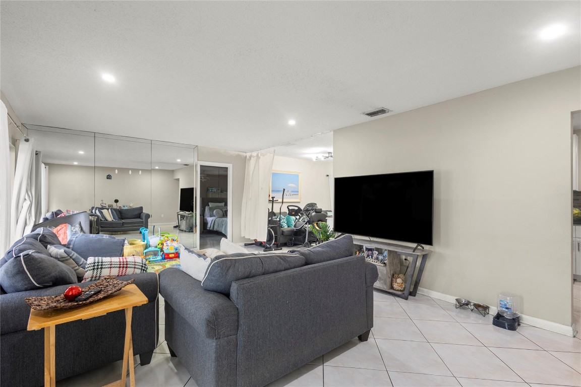 10344 Dorchester Drive