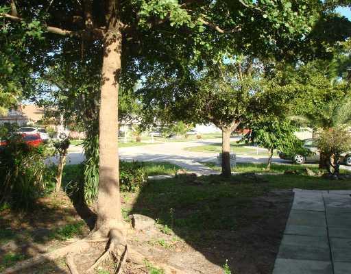 PALM BEACH VILLAS II 2 - Residential