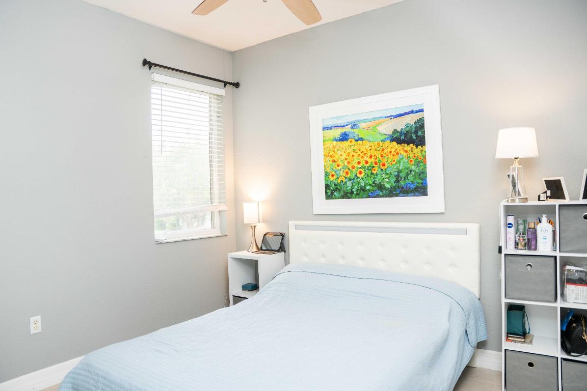 VILABELLA CENTRAL PARK CONDO - Residential