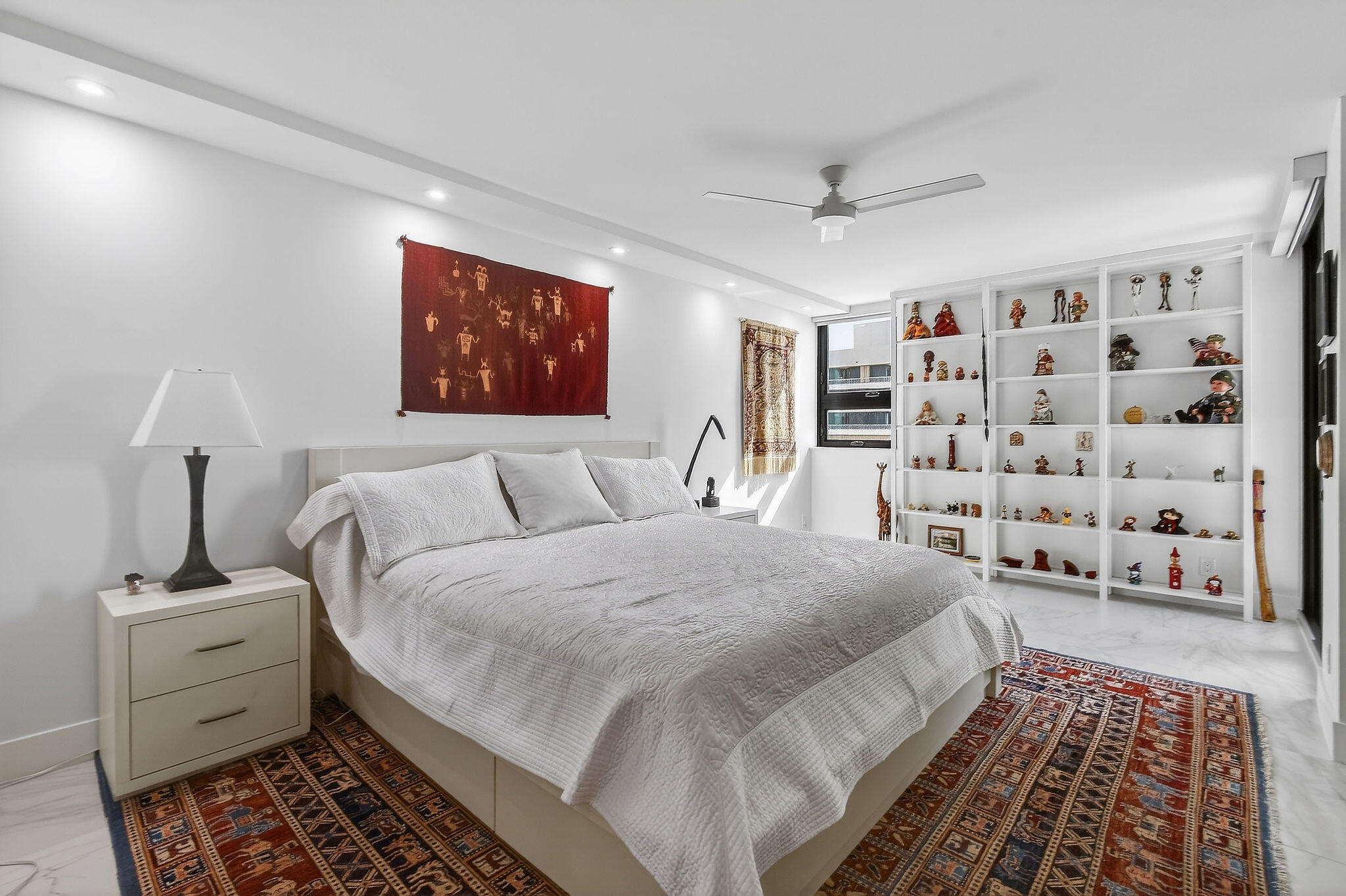 REACHES CONDO - Residential