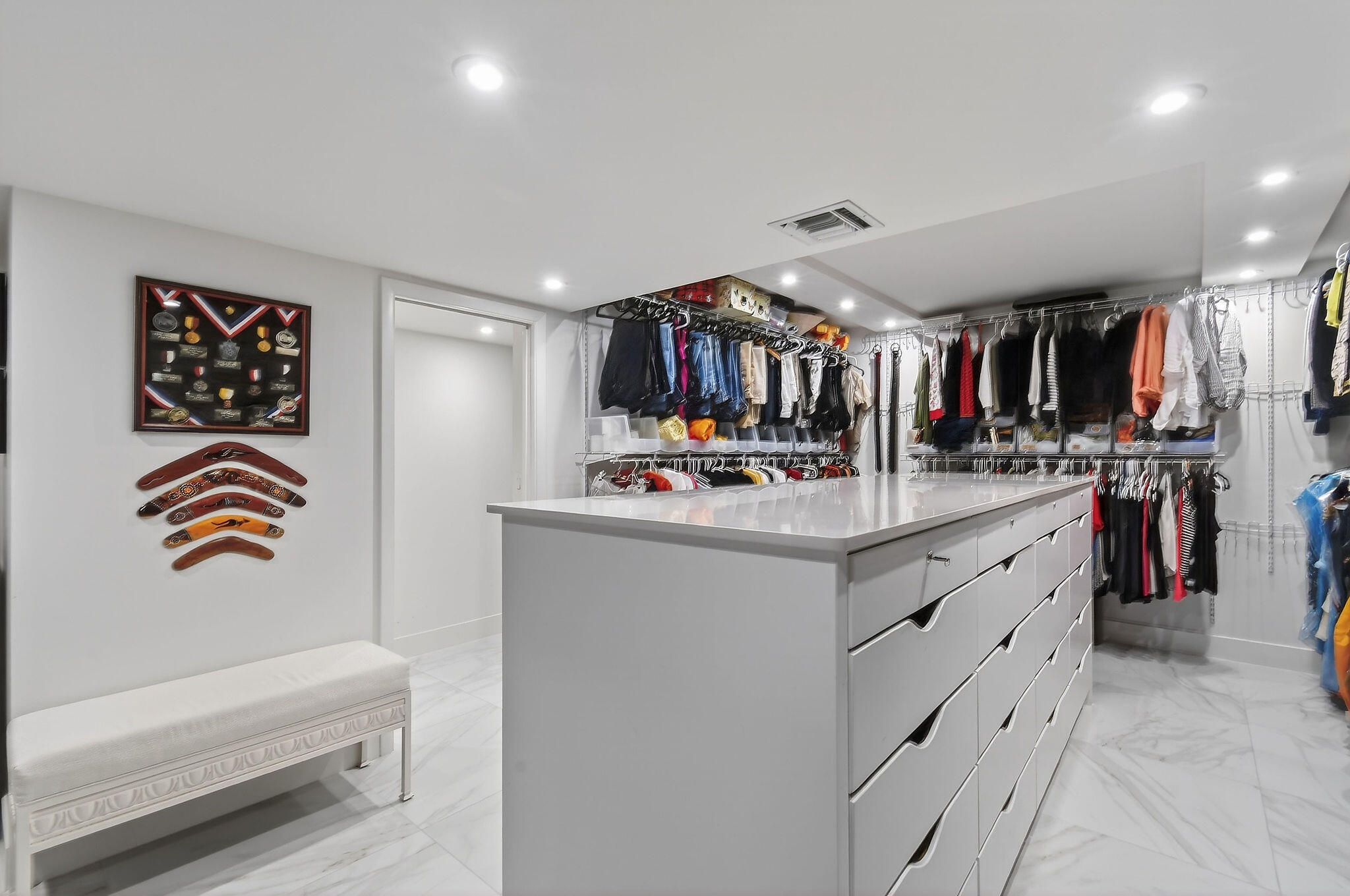 REACHES CONDO - Residential