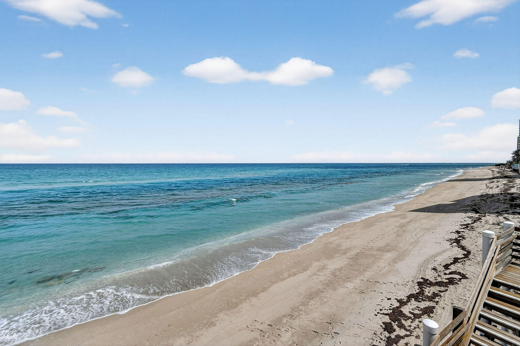 REACHES CONDO - Residential