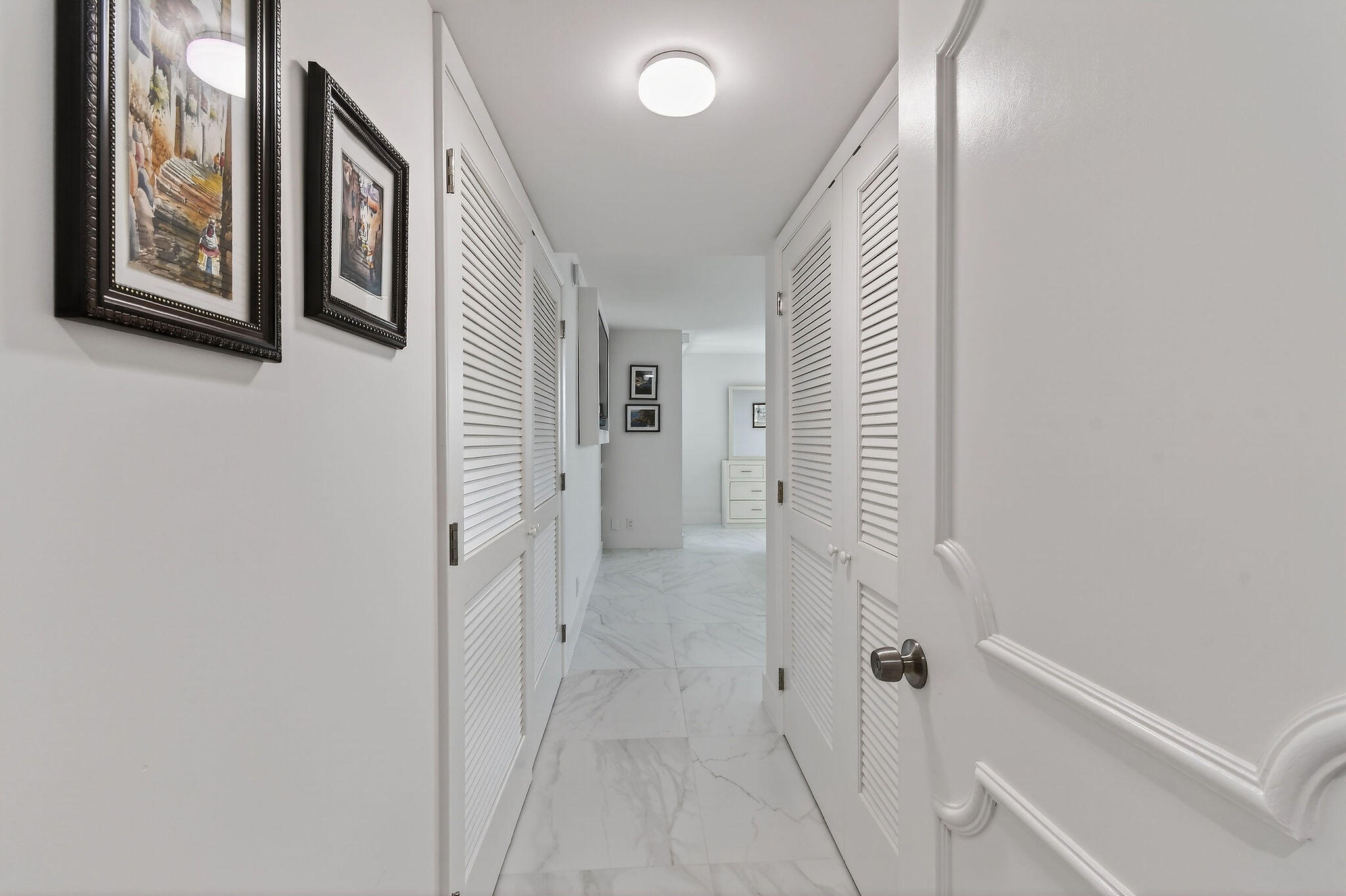 REACHES CONDO - Residential