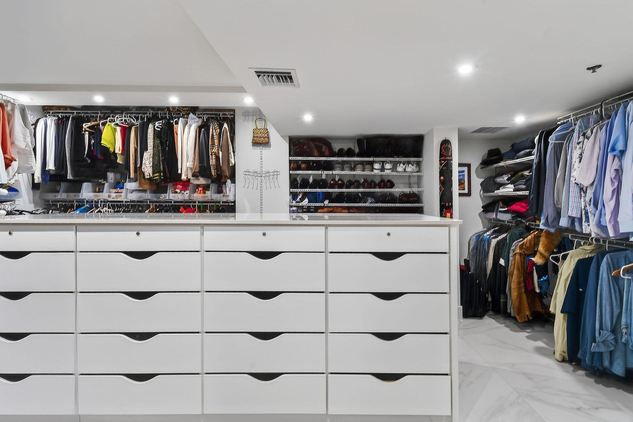 REACHES CONDO - Residential