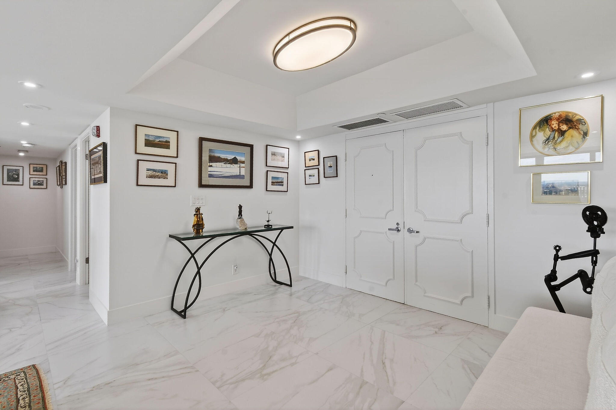 REACHES CONDO - Residential