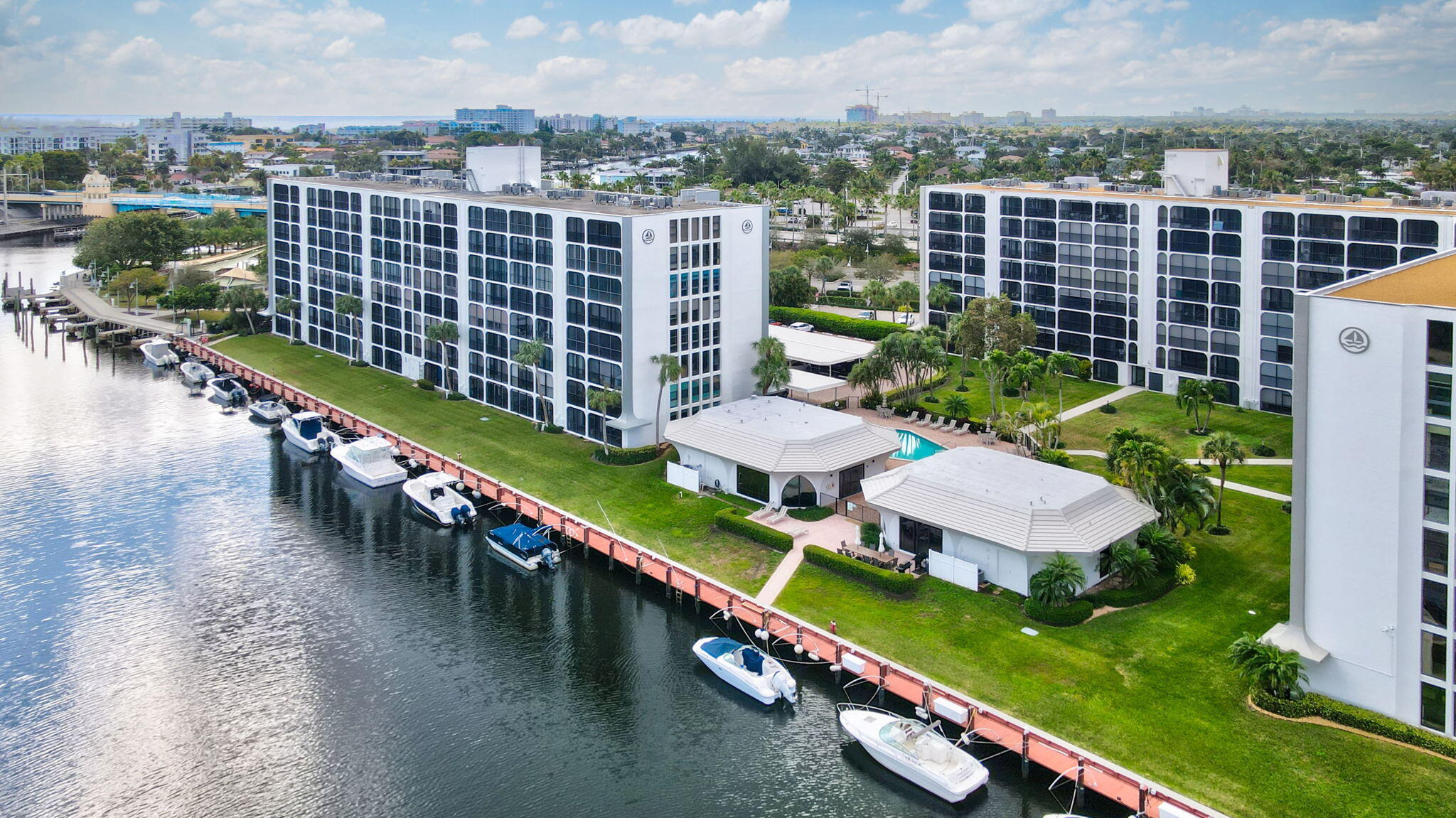 HILLSBORO LANDINGS CONDO NO TWO - Residential