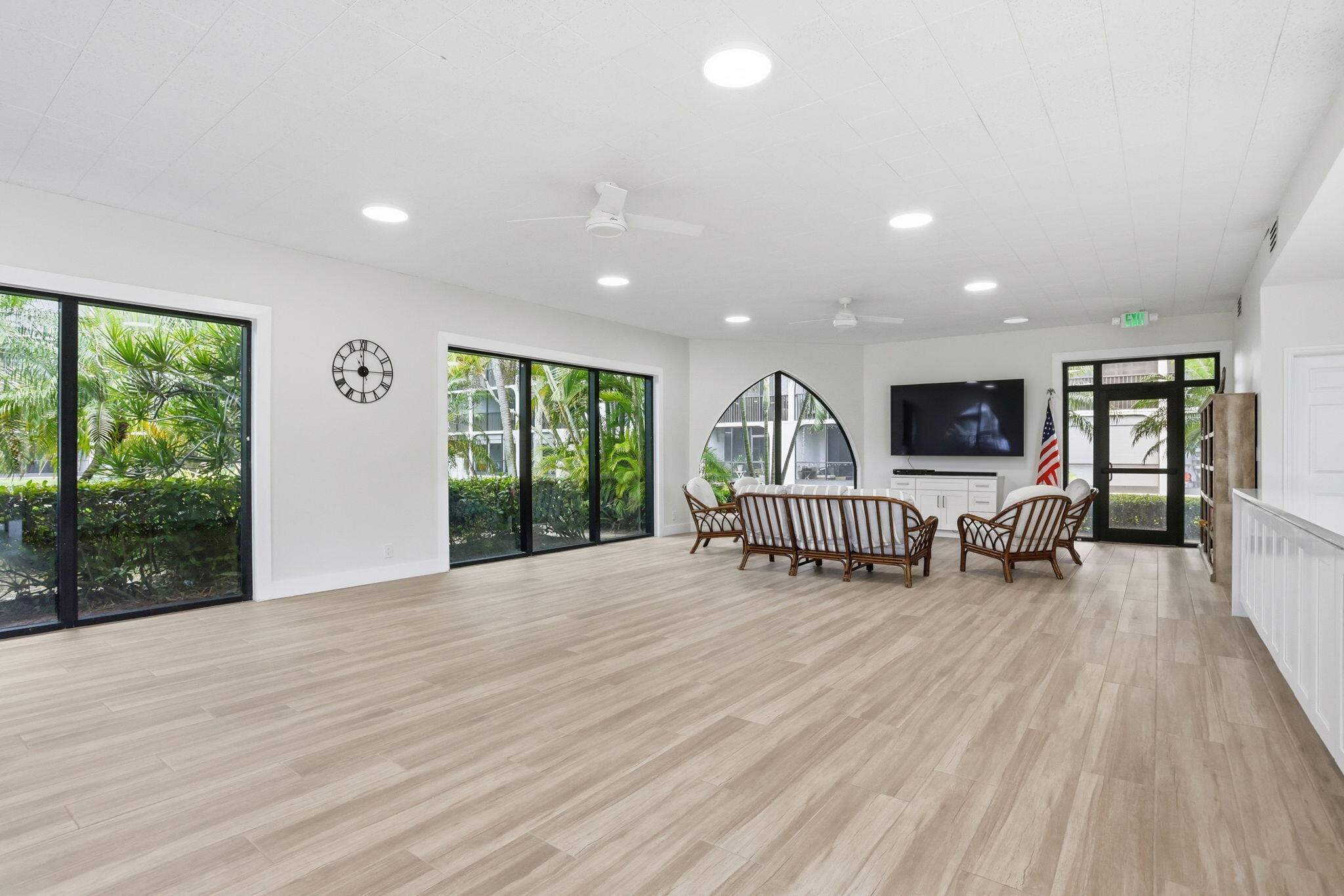 HILLSBORO LANDINGS CONDO NO TWO - Residential