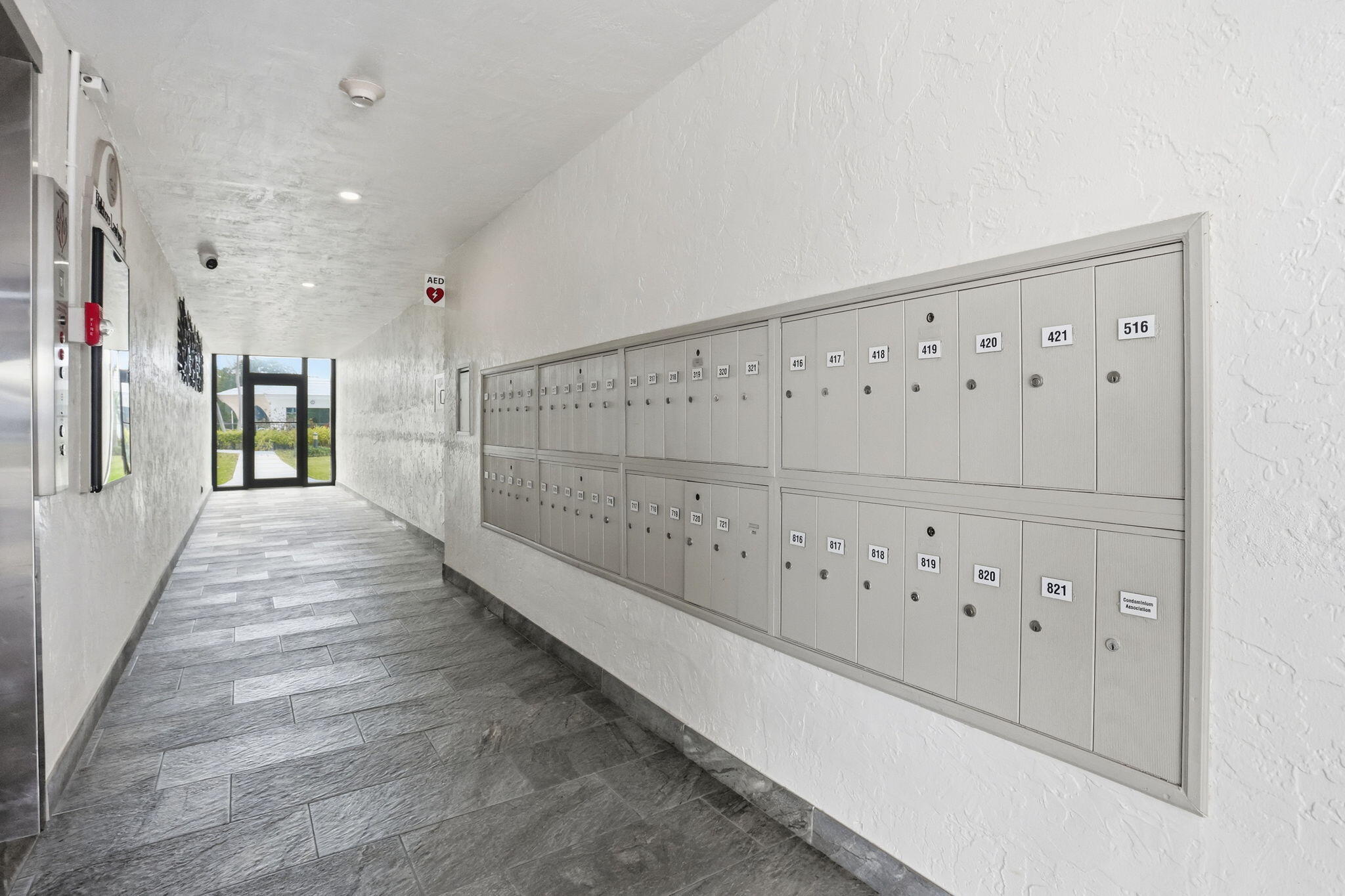 HILLSBORO LANDINGS CONDO NO TWO - Residential