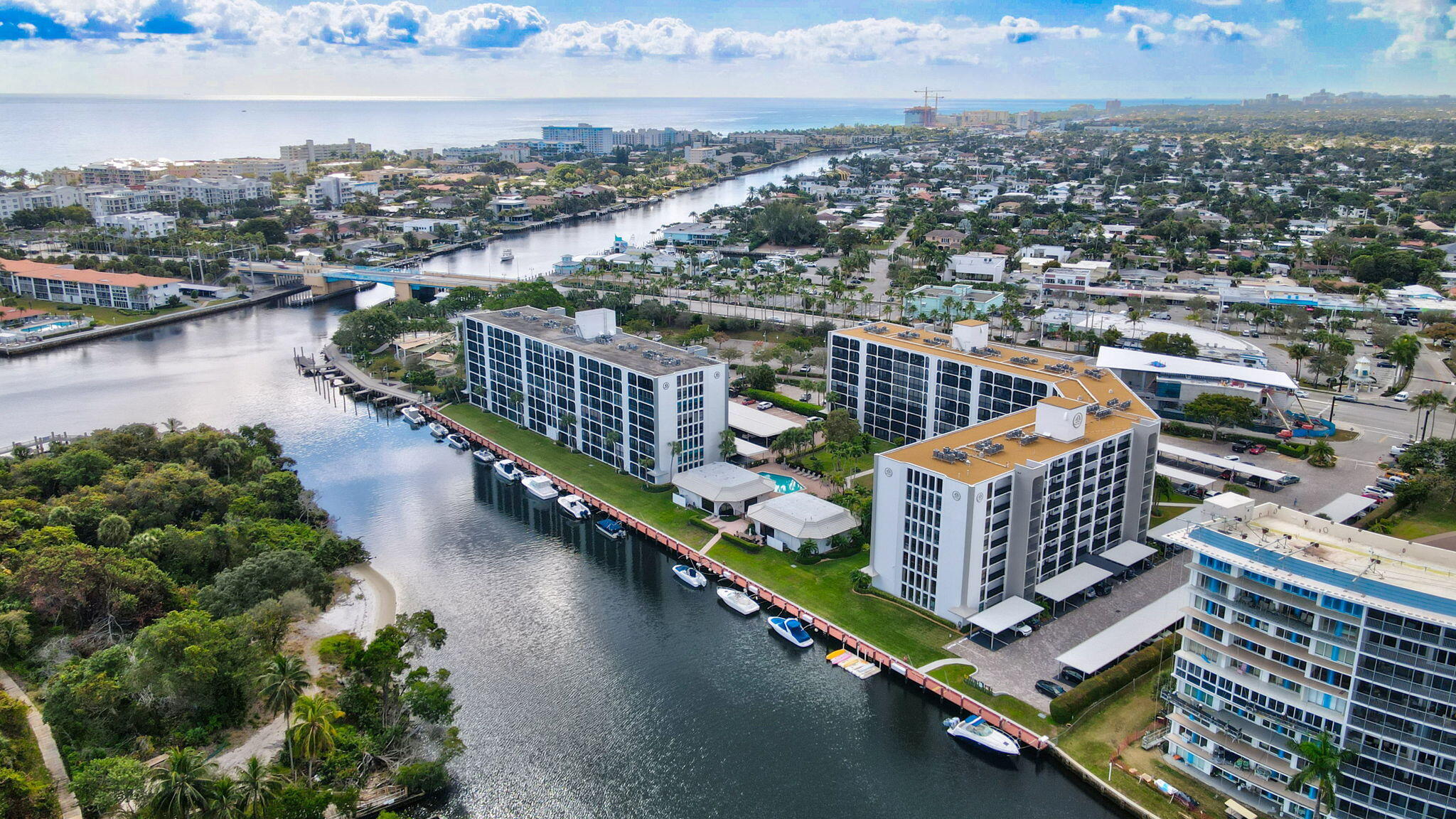 HILLSBORO LANDINGS CONDO NO TWO - Residential