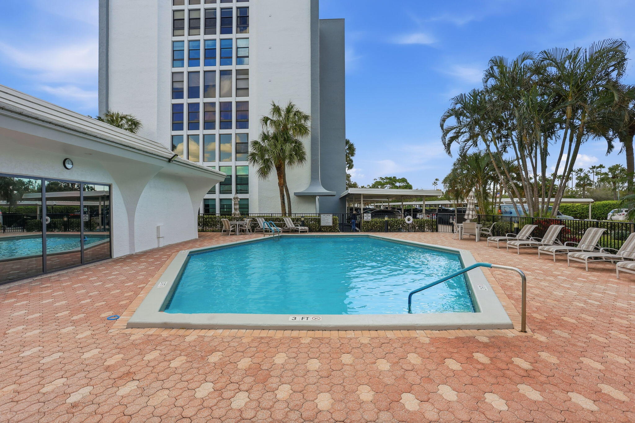 HILLSBORO LANDINGS CONDO NO TWO - Residential