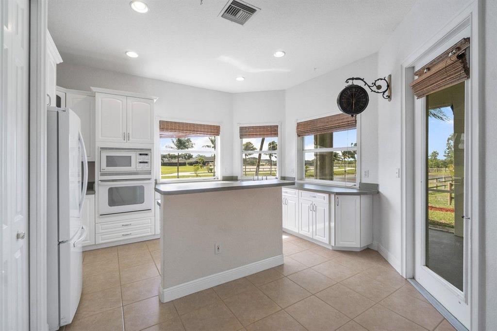 Palm Beach Point Sunglade - Residential