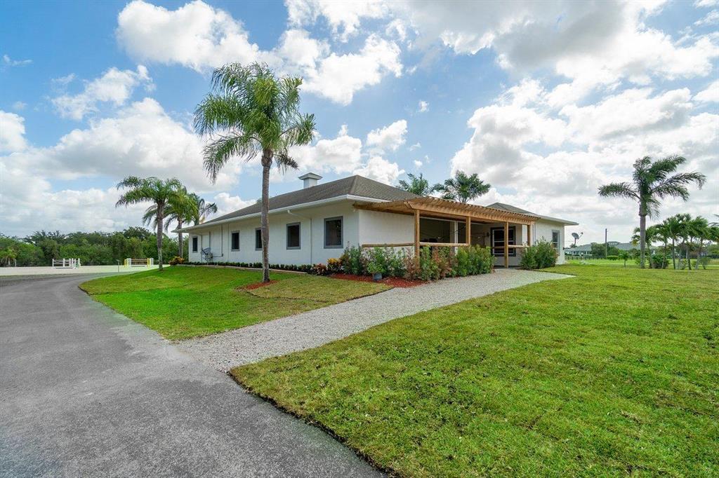 Palm Beach Point Sunglade - Residential