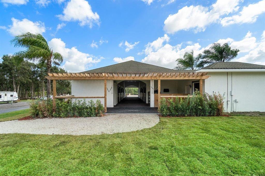 Palm Beach Point Sunglade - Residential