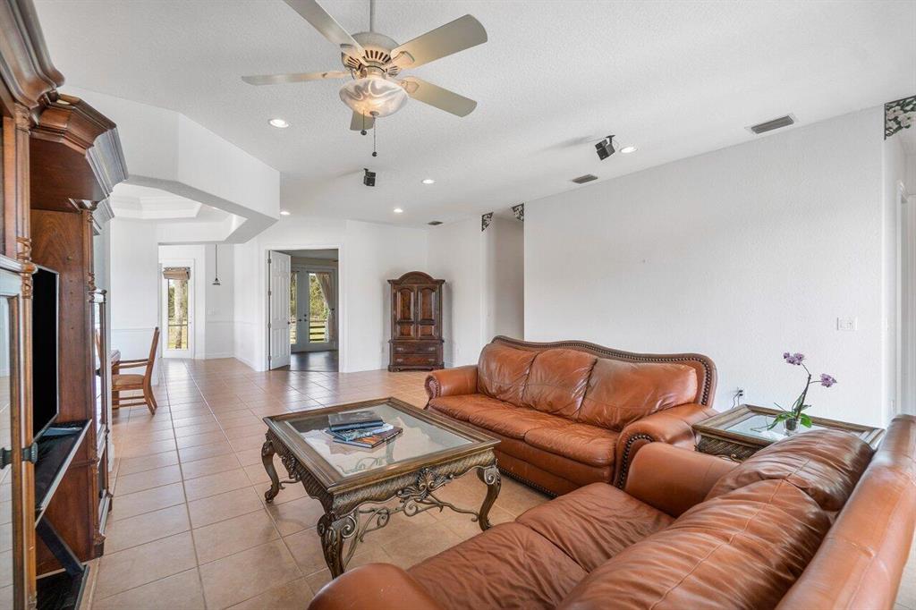 Palm Beach Point Sunglade - Residential