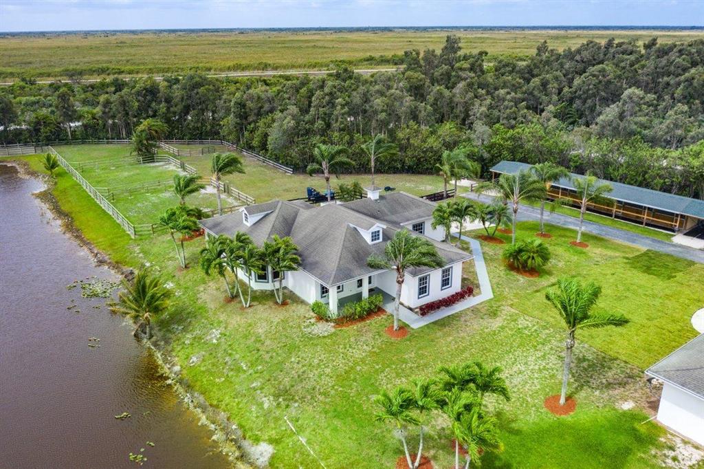 Palm Beach Point Sunglade - Residential