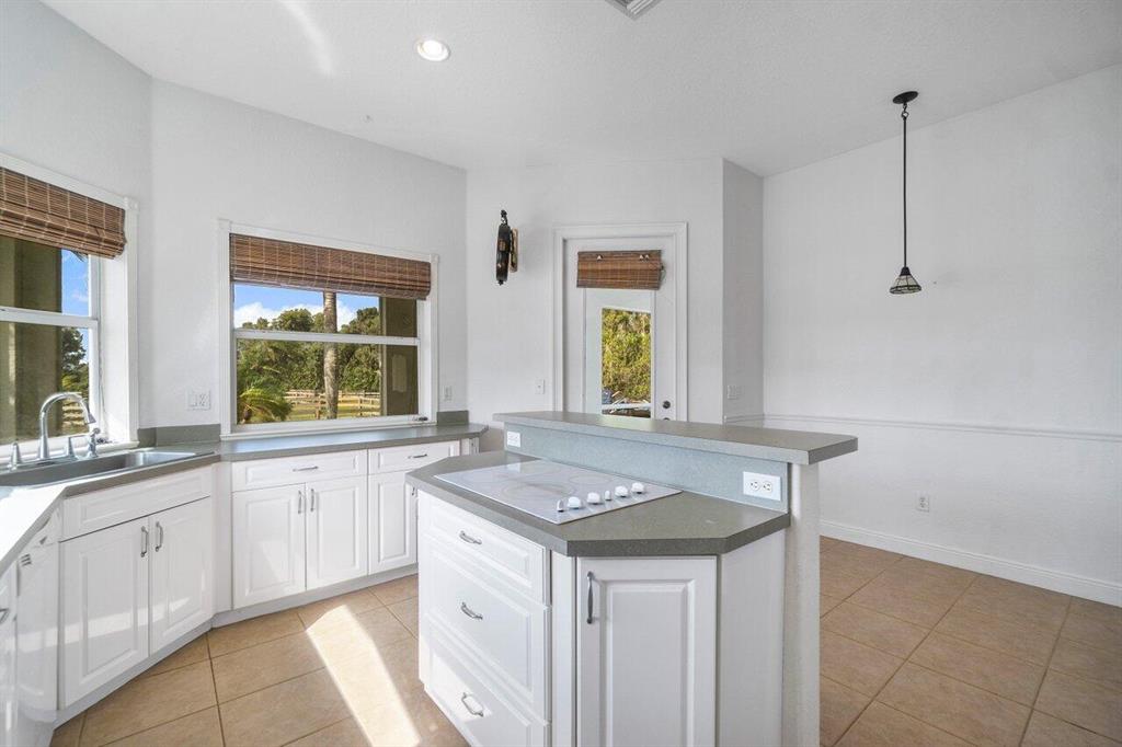 Palm Beach Point Sunglade - Residential