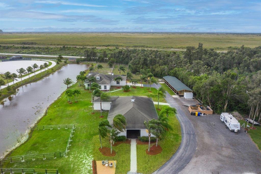 Palm Beach Point Sunglade - Residential