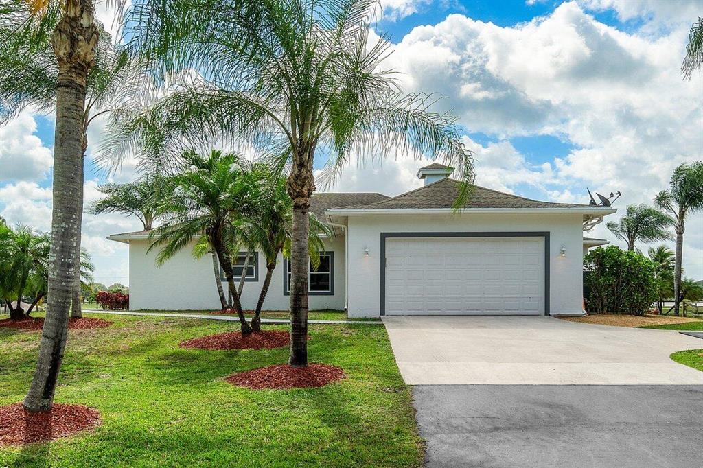 Palm Beach Point Sunglade - Residential