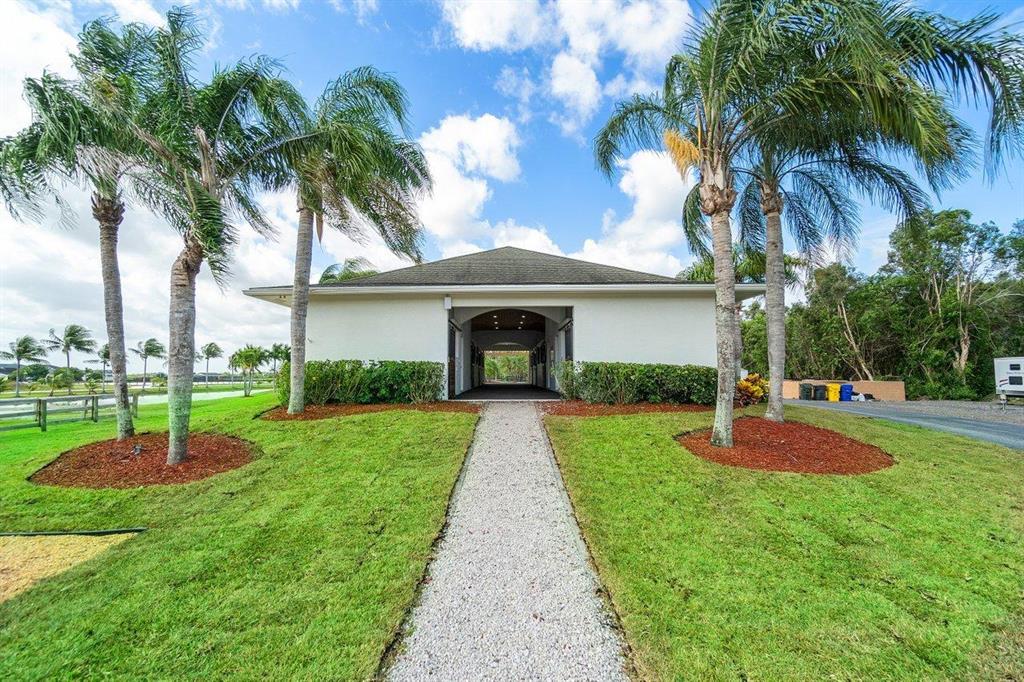 Palm Beach Point Sunglade - Residential