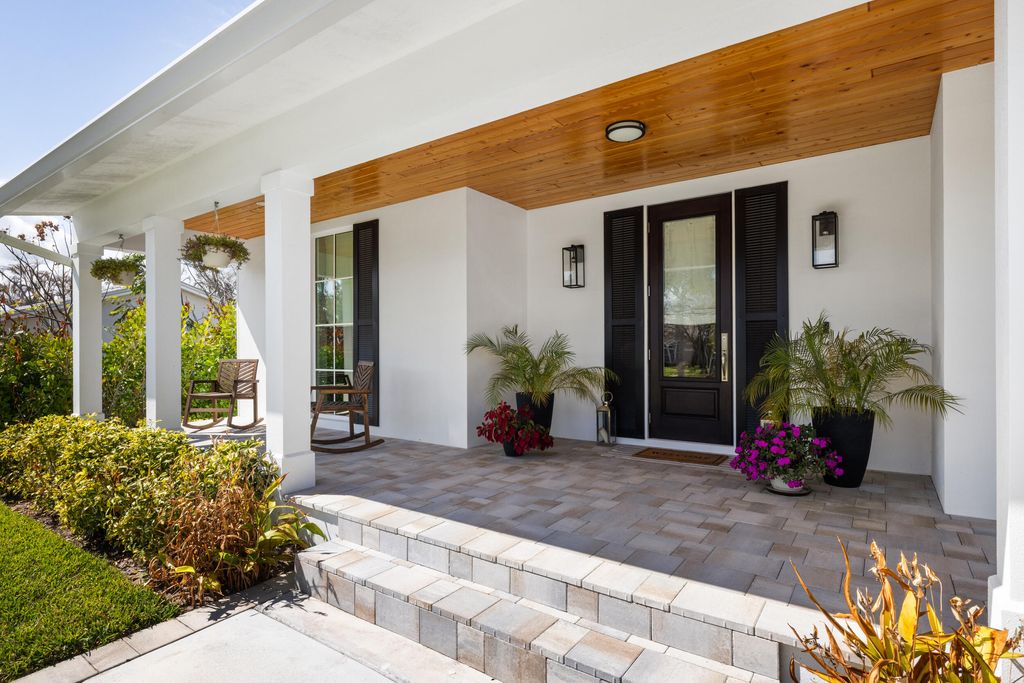 Photo of 5169 SE Horseshoe Point Road, Stuart, FL 34997 (MLS # B26003206)