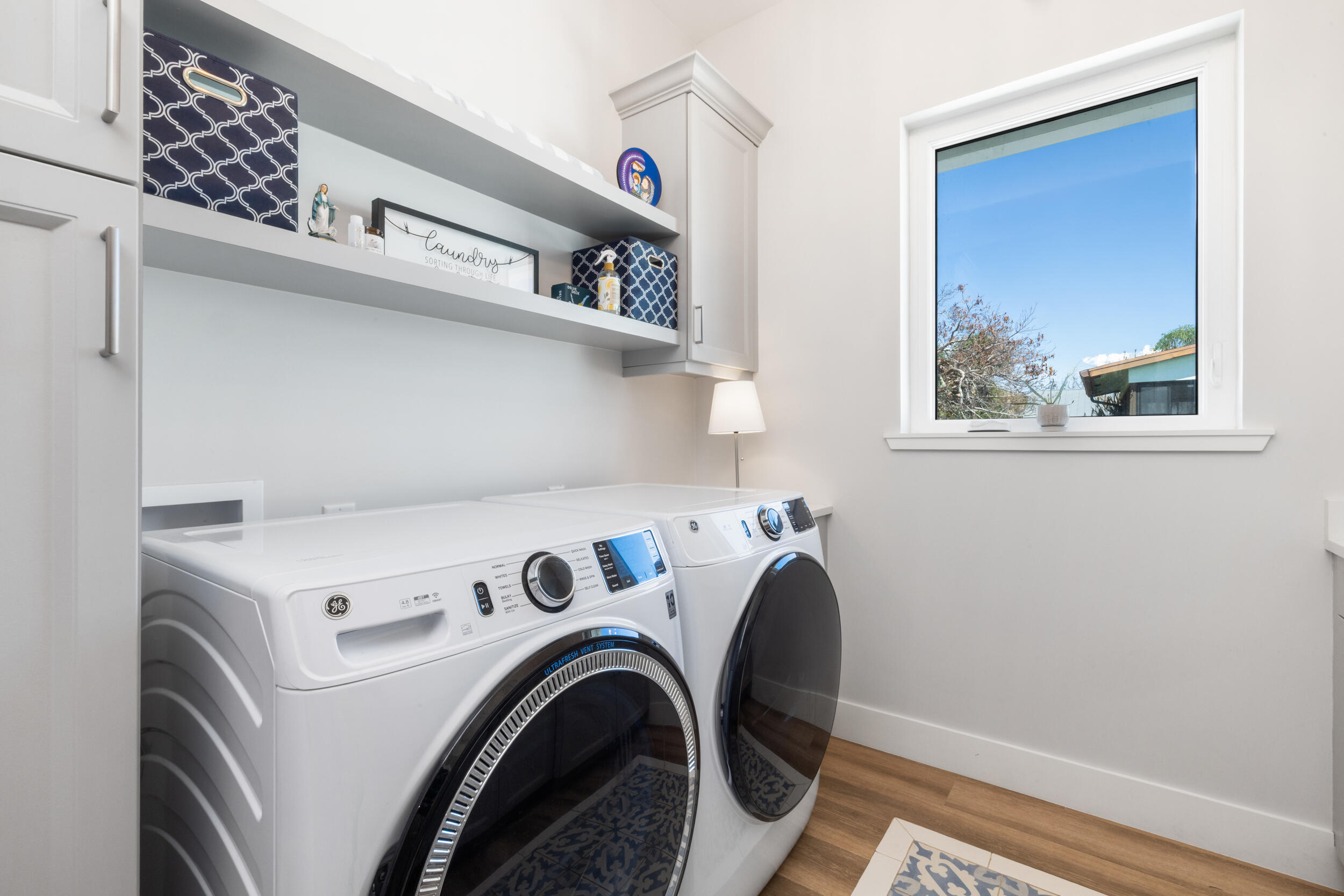 TALL PINES - Residential