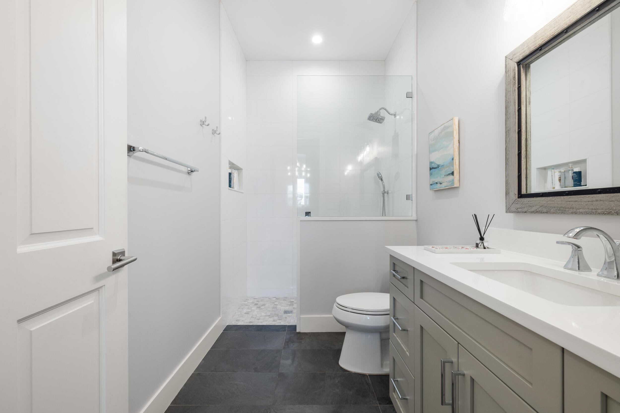 TALL PINES - Residential