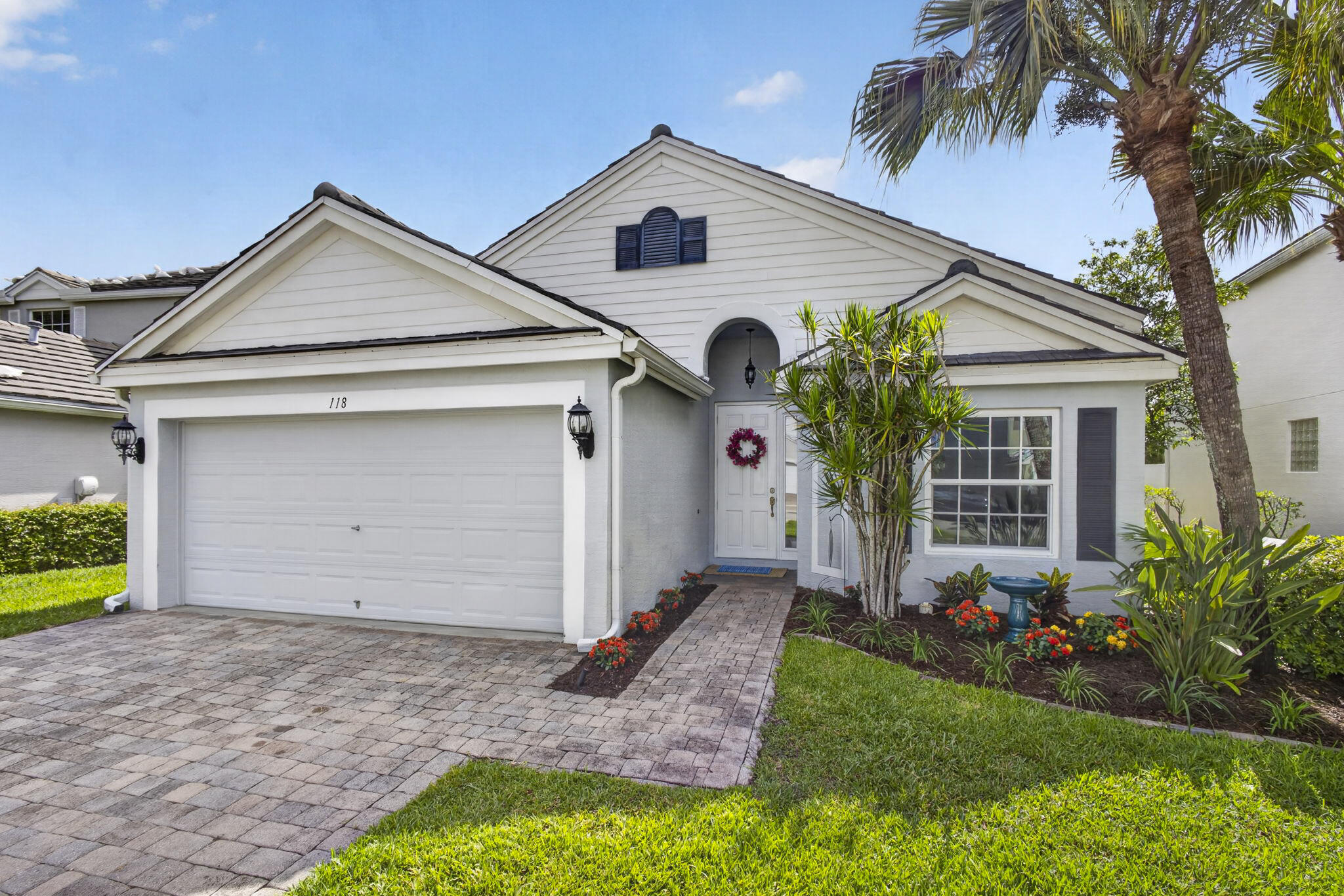 Properties 118 Kensington Way