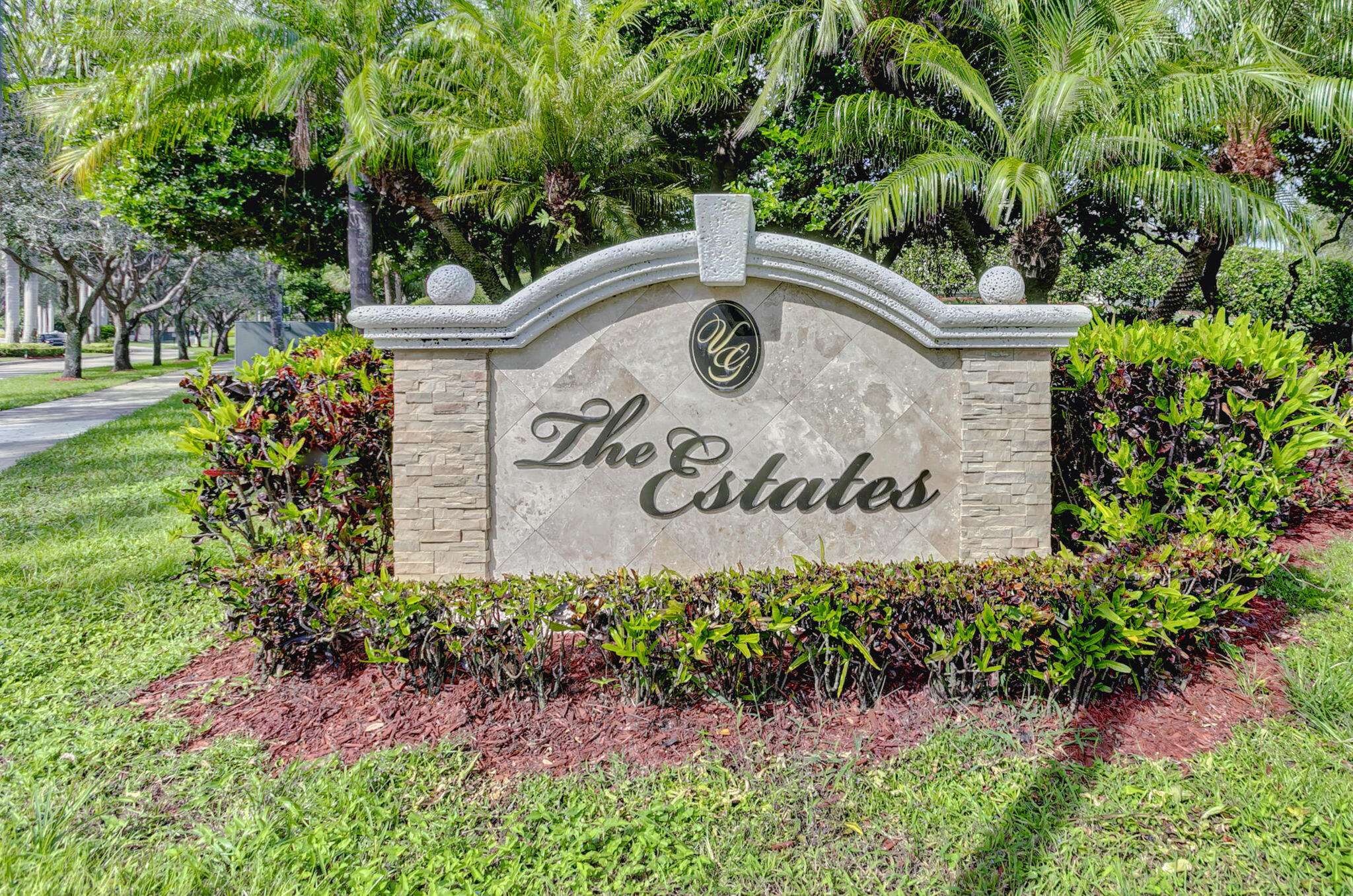Properties 118 Kensington Way