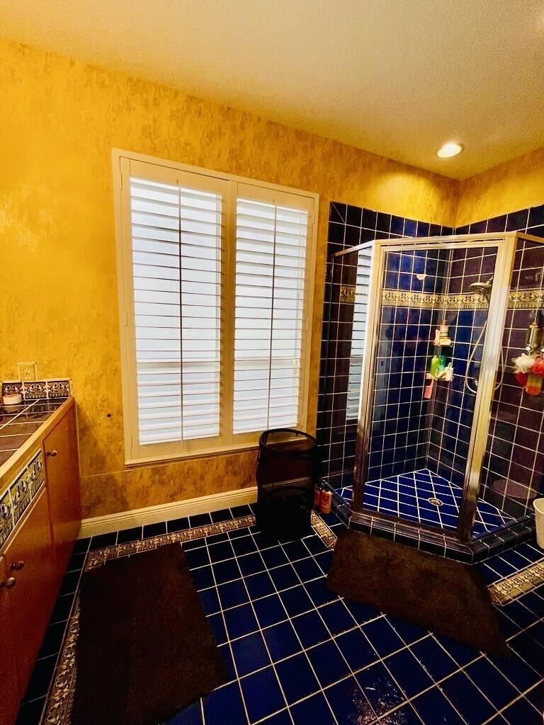 RIVER VISTA SUBDIVISION R - Residential