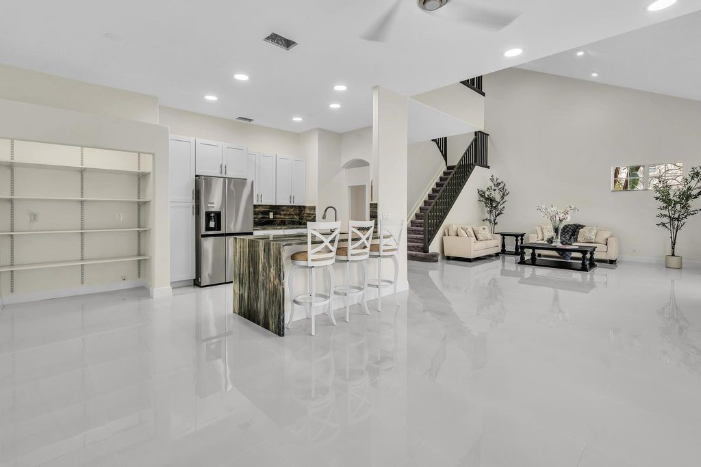 Photo of 36 Monterey Pointe Drive, Palm Beach Gardens, FL 33418 (MLS # R11116305)