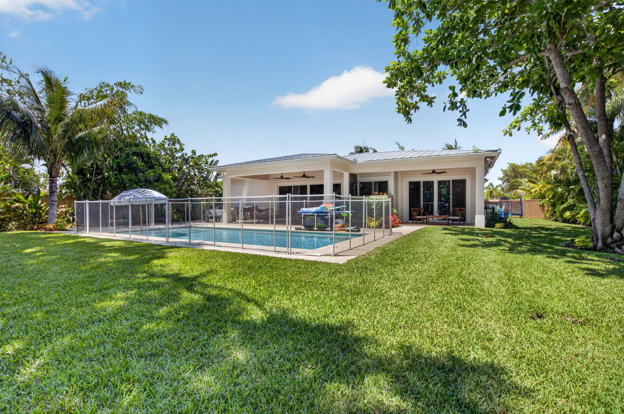 BOCA RATON HILLS SEC 3 - Residential Lease